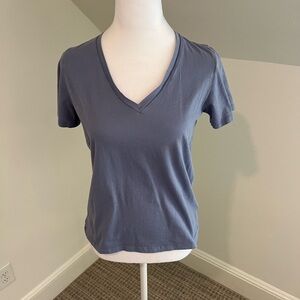Everlane medium blue v neck cotton top